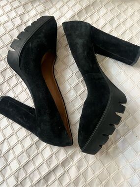 Nine West Black Suede Lug Platform Pumps